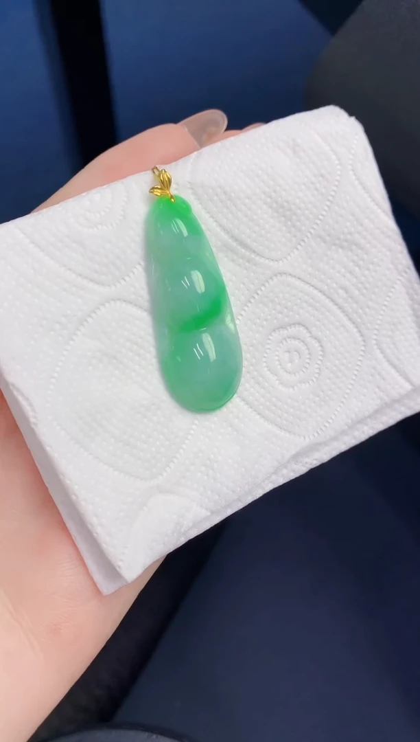 颈饰18K金镶嵌翡翠缅甸天然翡翠A货