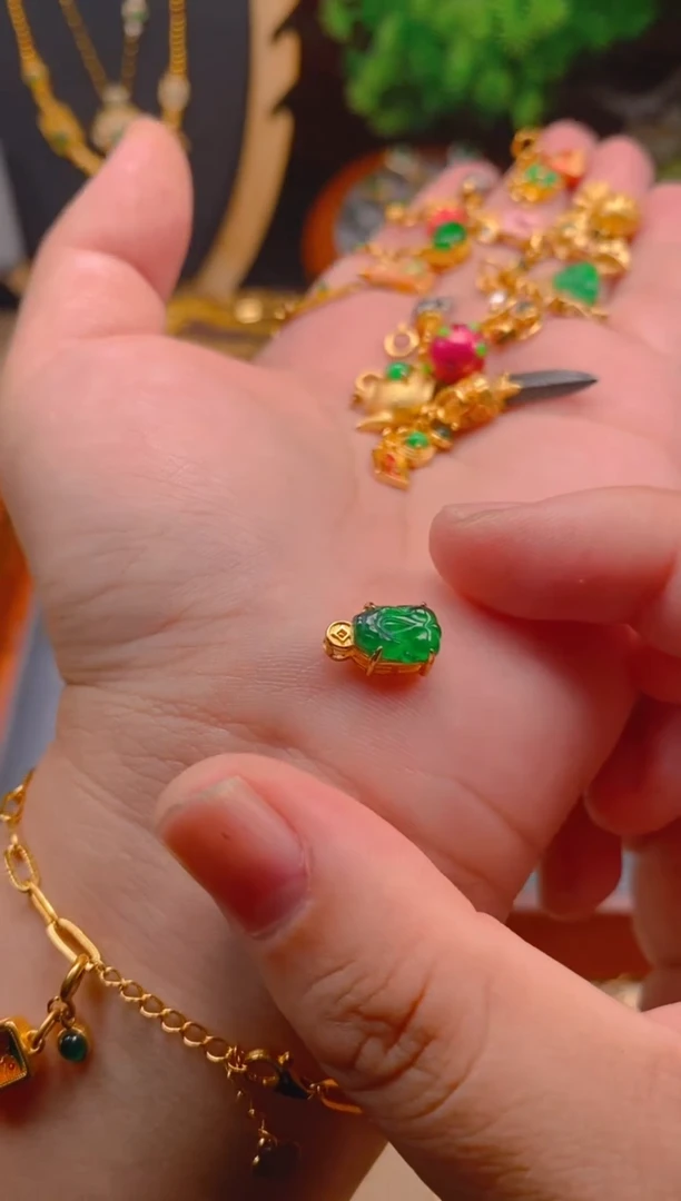 翡翠银S925镶嵌吊坠(不含链)貔貅吊坠