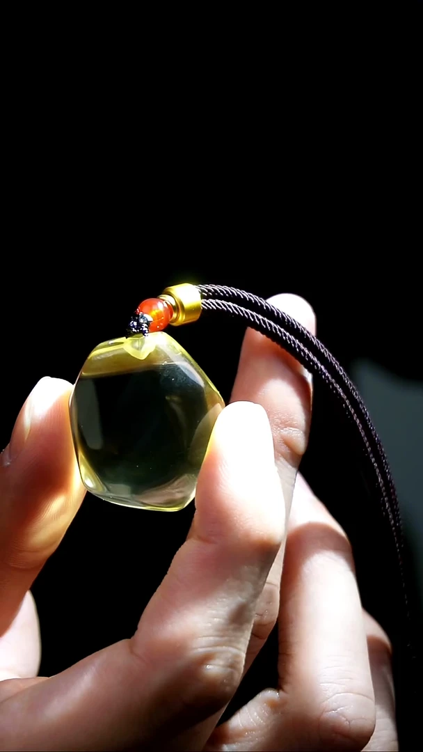 吊坠(赠链)未镶嵌水晶水晶