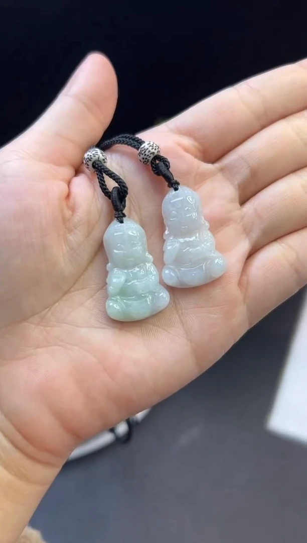 颈饰未镶嵌翡翠宝宝佛多样性发一