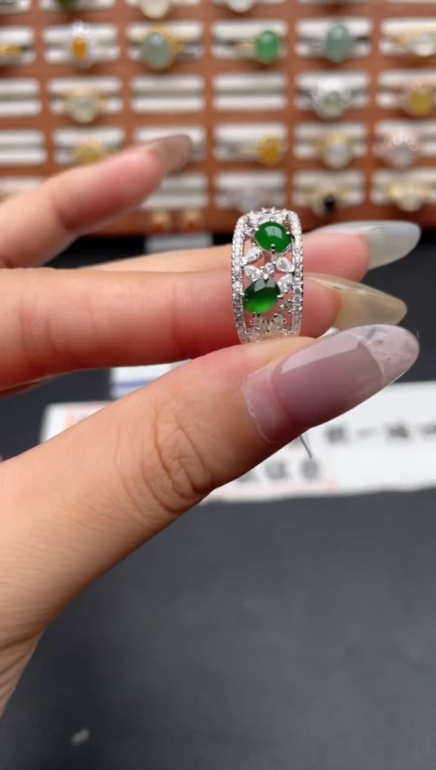 翡翠戒指银S925镶嵌一物一证一礼盒