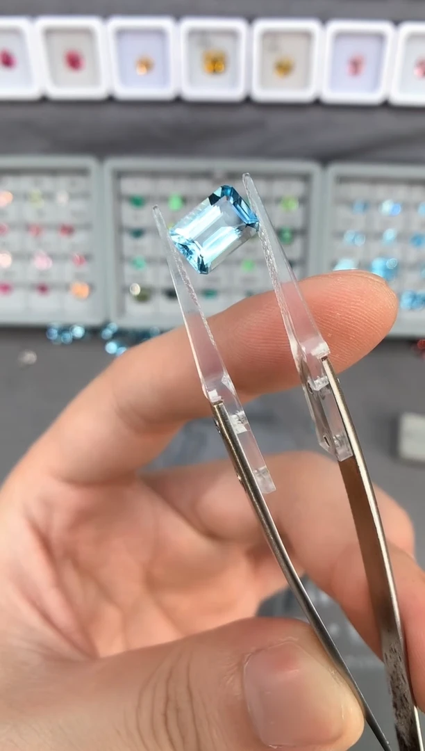 【闪购商品】定制海蓝宝石裸石未镶嵌2.34ct