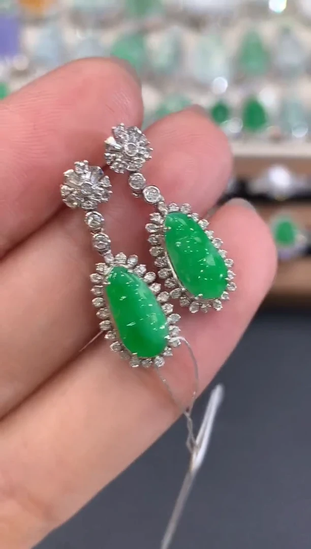 18K金镶嵌翡翠耳饰q33