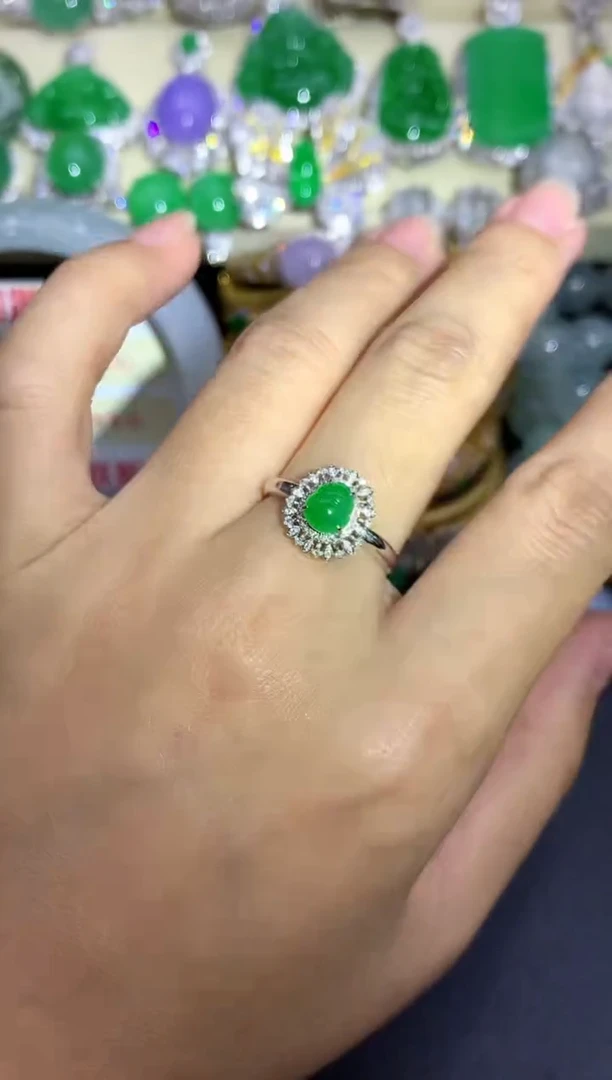 18K金镶嵌戒指翡翠350-中国好珍宝