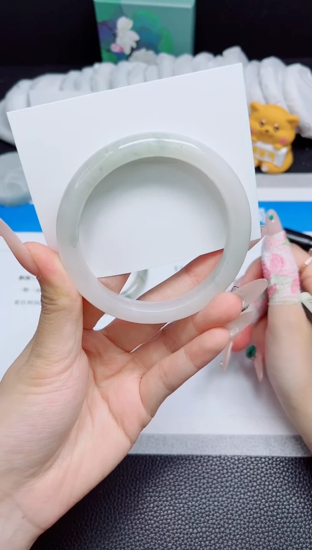 石英质玉手镯未镶嵌111-59