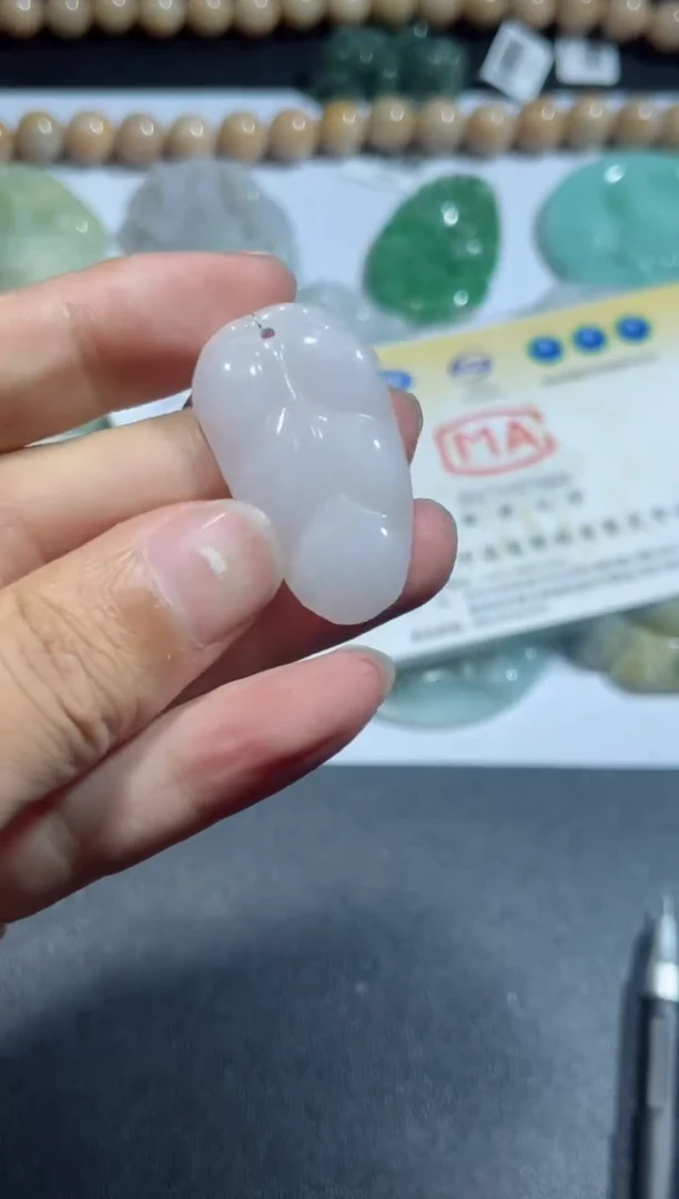 【闪购商品】翡翠颈饰未镶嵌00019521