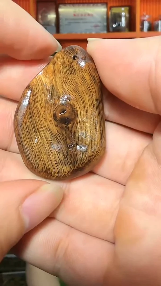 沉香吊坠75号沉水白棋多样性发一