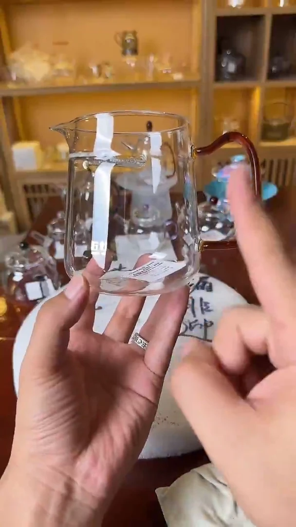 木放月牙黄色。。。。。。。