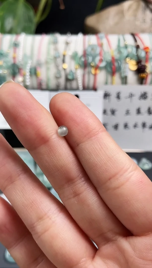 【闪购商品】翡翠吊坠(不含链)未镶嵌翡翠珠