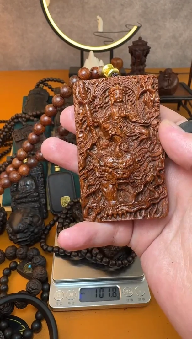 贡木吊坠《巴布亚贡木》新品血月星空地藏