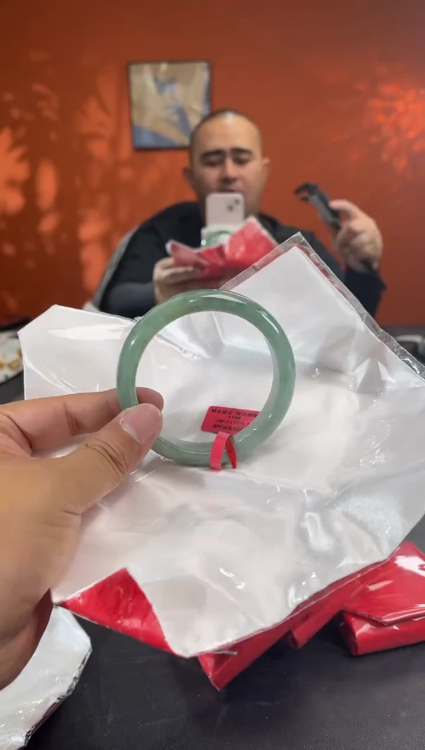 未镶嵌手镯翡翠9