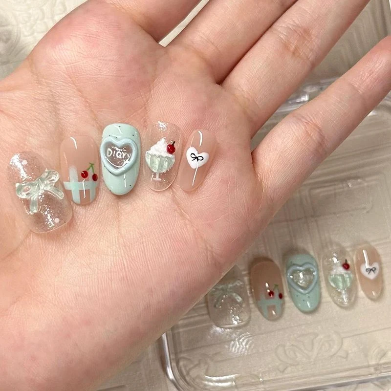 夏日冰淇淋蝴蝶结穿戴甲小清新可爱少女显白高级感指甲贴片