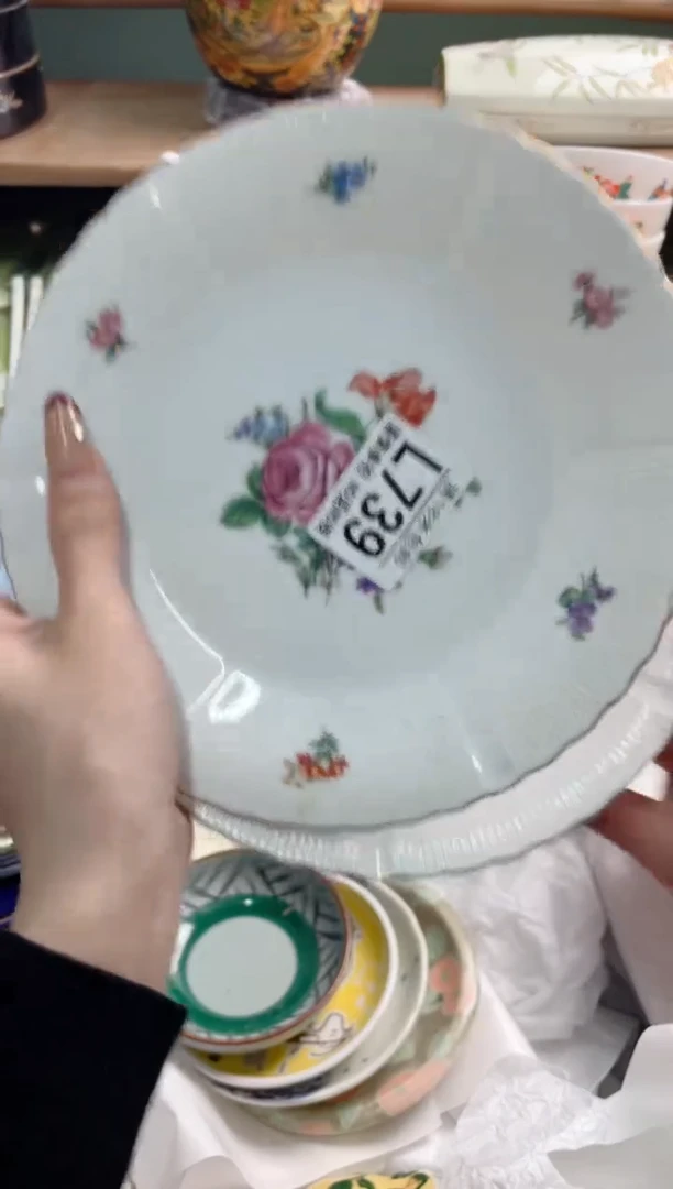 陶瓷小****?L739********