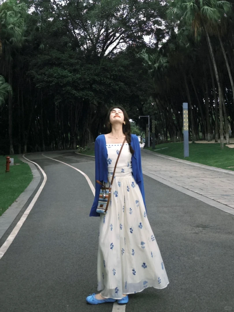 绝美小裙子两件套2025夏装新款气质名媛吊带连衣裙开衫一整套穿搭