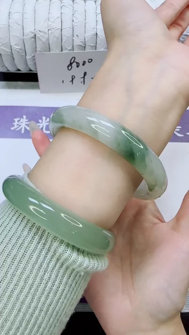 未镶嵌手镯石英质玉62/62.6