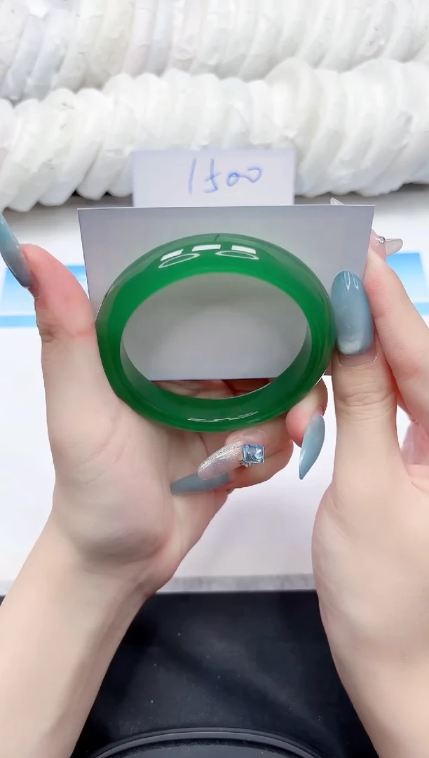 石英质玉手镯未镶嵌18-62