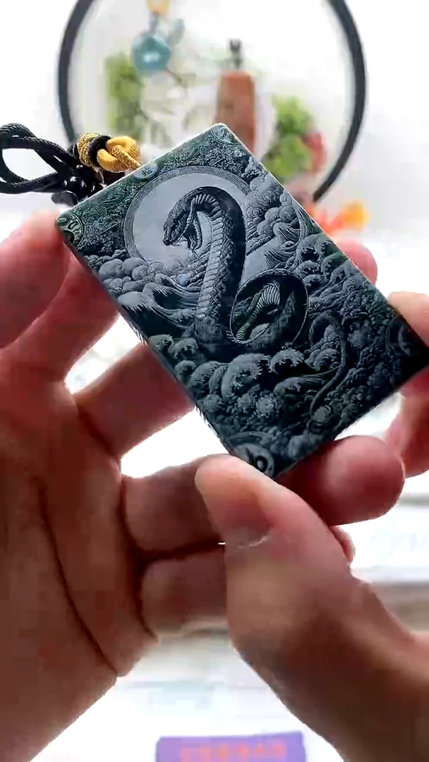 颈饰未镶嵌翡翠普贤