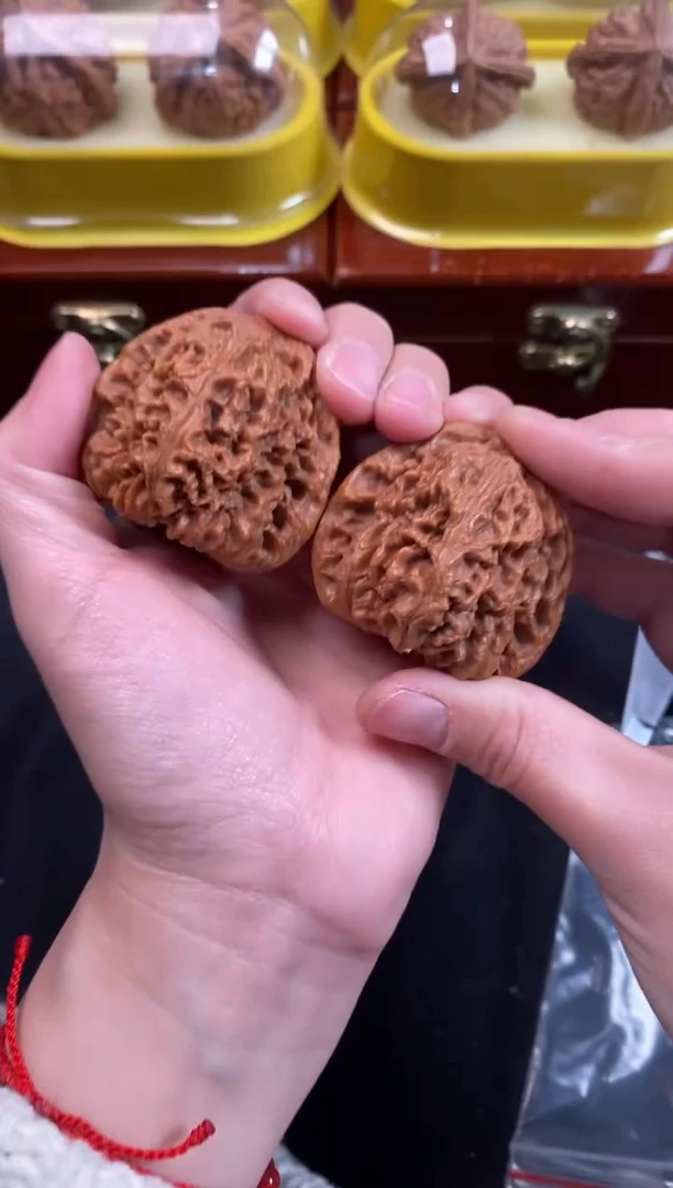 把件文玩核桃南疆石44尺N070