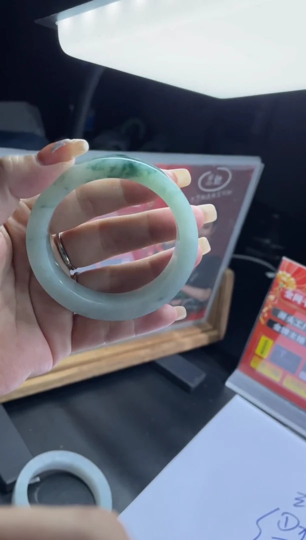 【闪购商品】定制翡翠手镯未镶嵌手镯DDQ/发一件