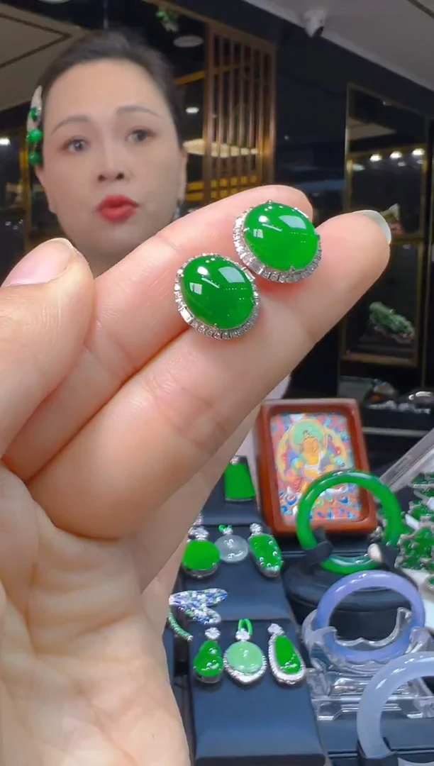 18K金镶嵌翡翠耳饰024