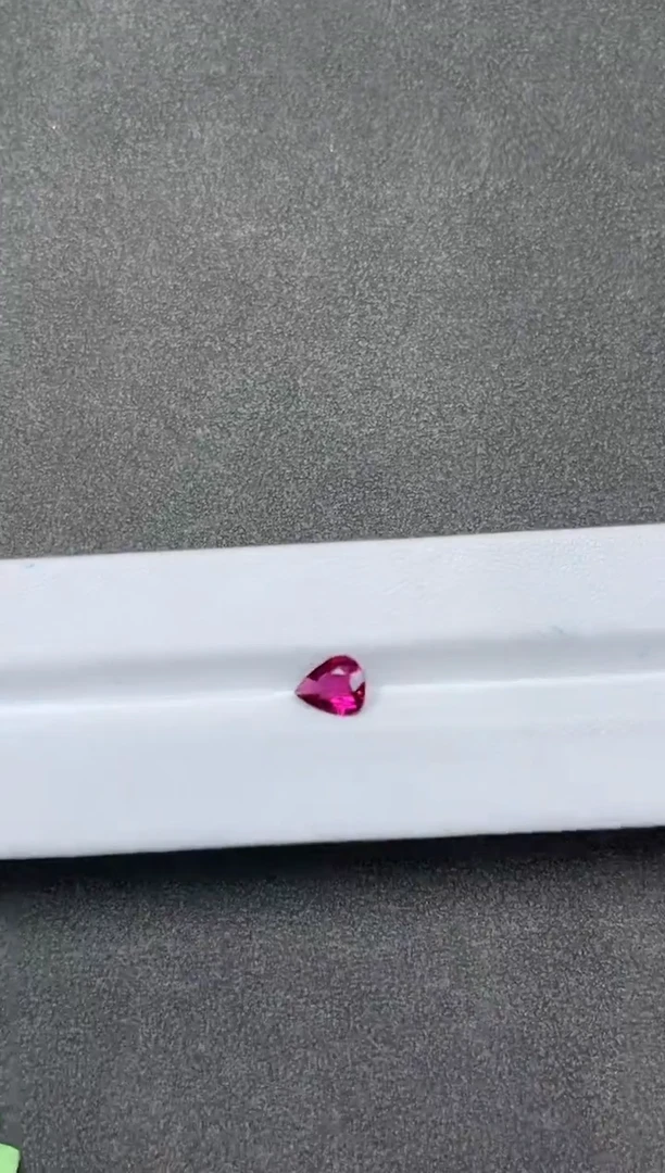 未镶嵌裸石碧玺卢比来82分