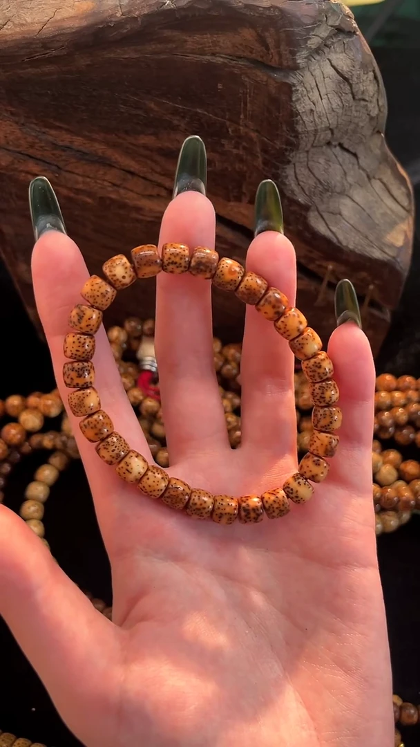 手串星月菩提精工级中珀花皮直切手串（B）8*7