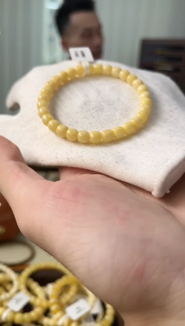 裸石琥珀未镶嵌妖*琥珀蜜蜡q039