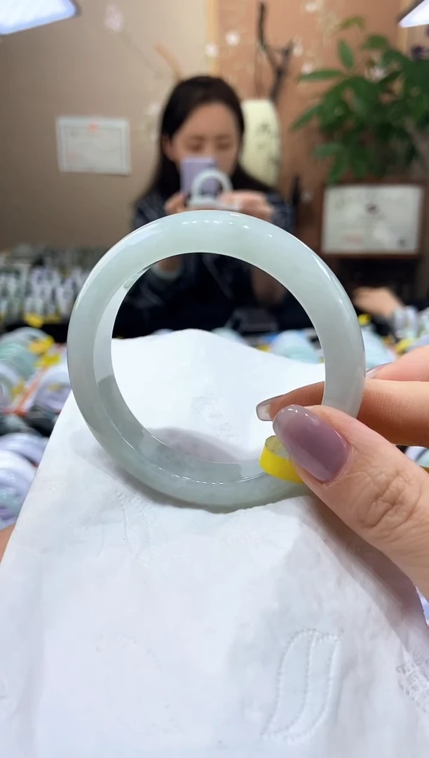 翡翠手镯未镶嵌54.5圈口