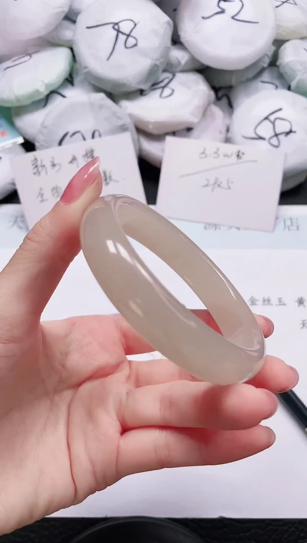 石英质玉手镯未镶嵌D197-61