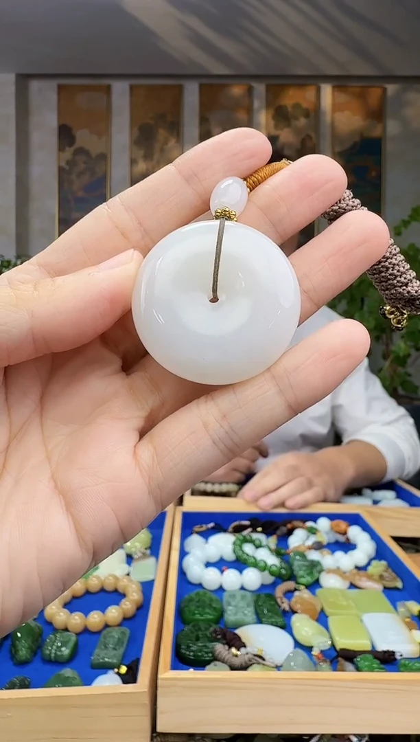 未镶嵌和田玉挂件拍一发一