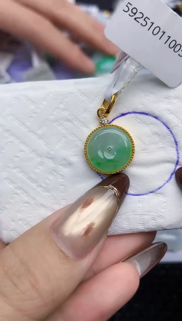 颈饰银S925镶嵌翡翠236   天然翡翠A货  百元以上9米证书费自理