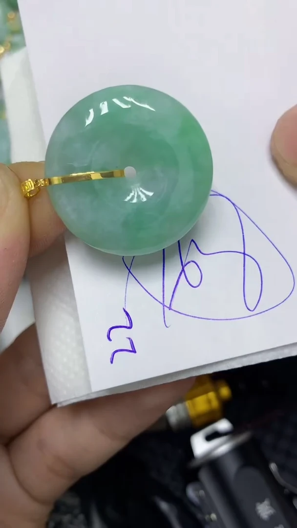 颈饰18K金镶嵌翡翠翡翠11111111