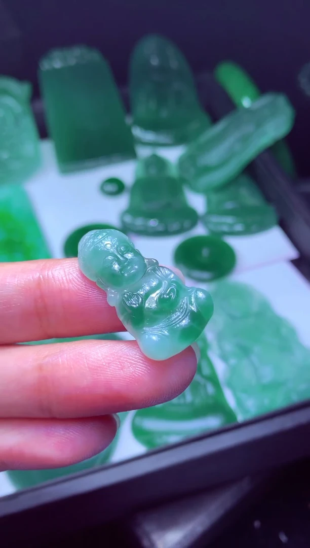 未镶嵌定制翡翠小*天然翡翠A货 官方基地发货