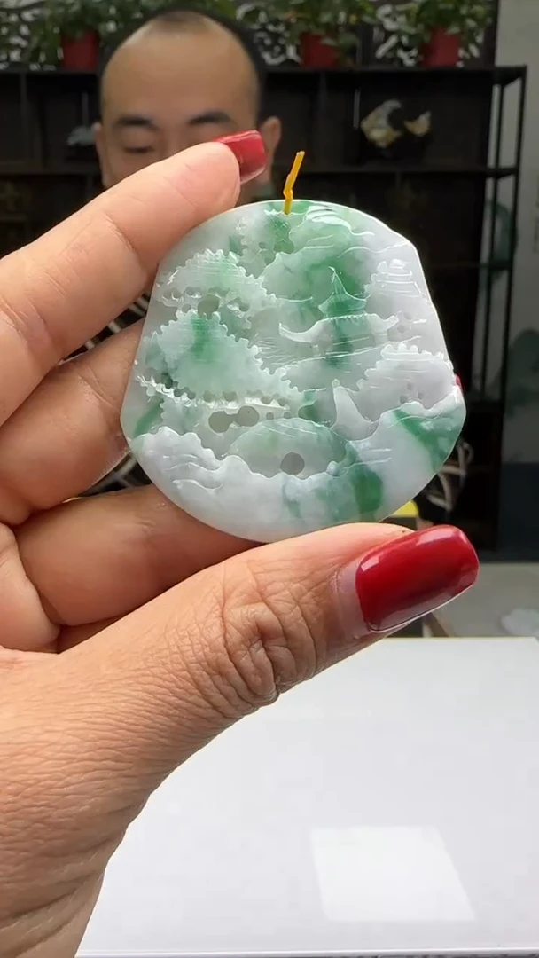 【闪购商品】翡翠颈饰未镶嵌天然翡翠A货吊坠