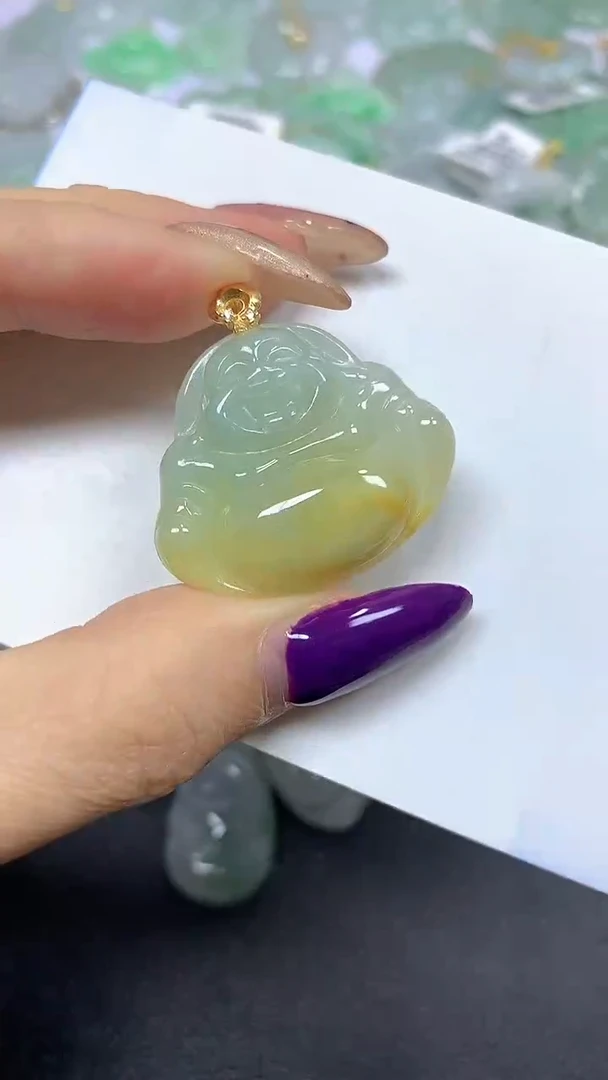 颈饰未镶嵌翡翠