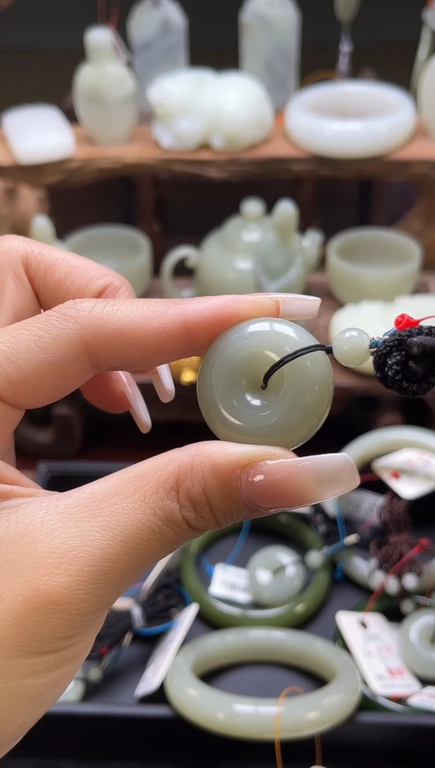 【闪购商品】和田玉吊坠未镶嵌且末青白平安扣30295