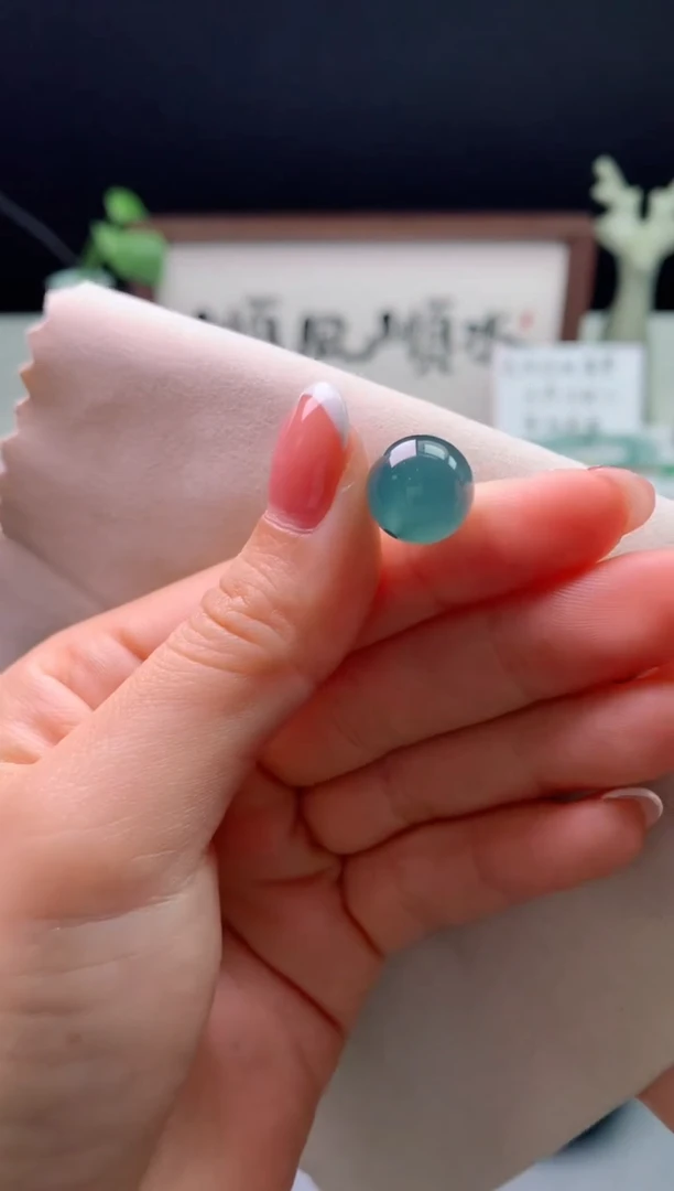 翡翠未镶嵌颈饰0600301757