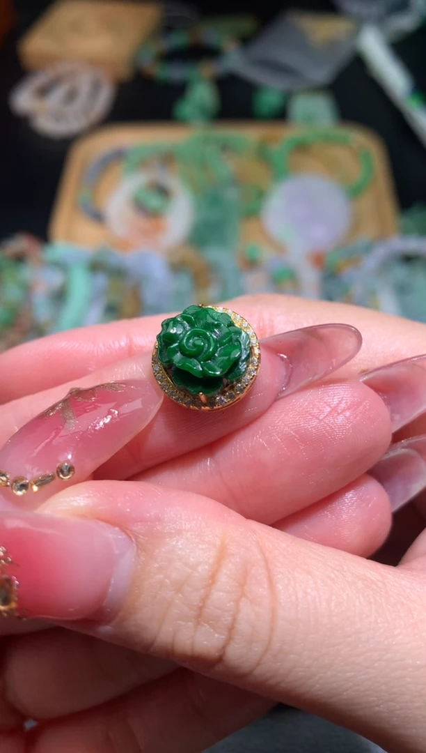 定制翡翠未镶嵌48小时鉴赏期