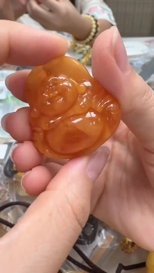 裸石琥珀未镶嵌如图