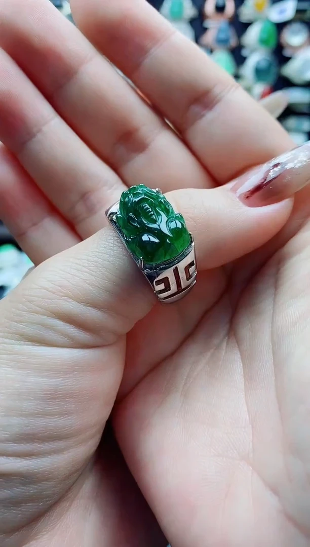 银S925镶嵌戒指翡翠悅天然翡翠A货男戒
