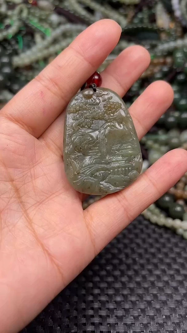 颈饰未镶嵌和田玉1