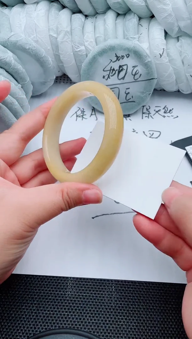 石英质玉手镯未镶嵌B145-60-61