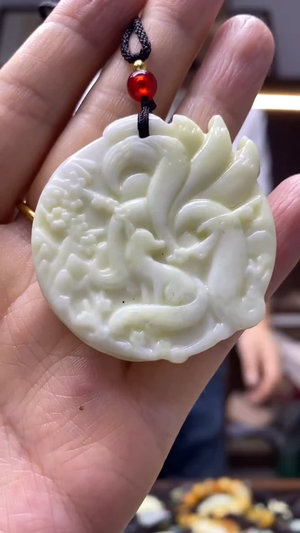 未镶嵌岫玉挂件