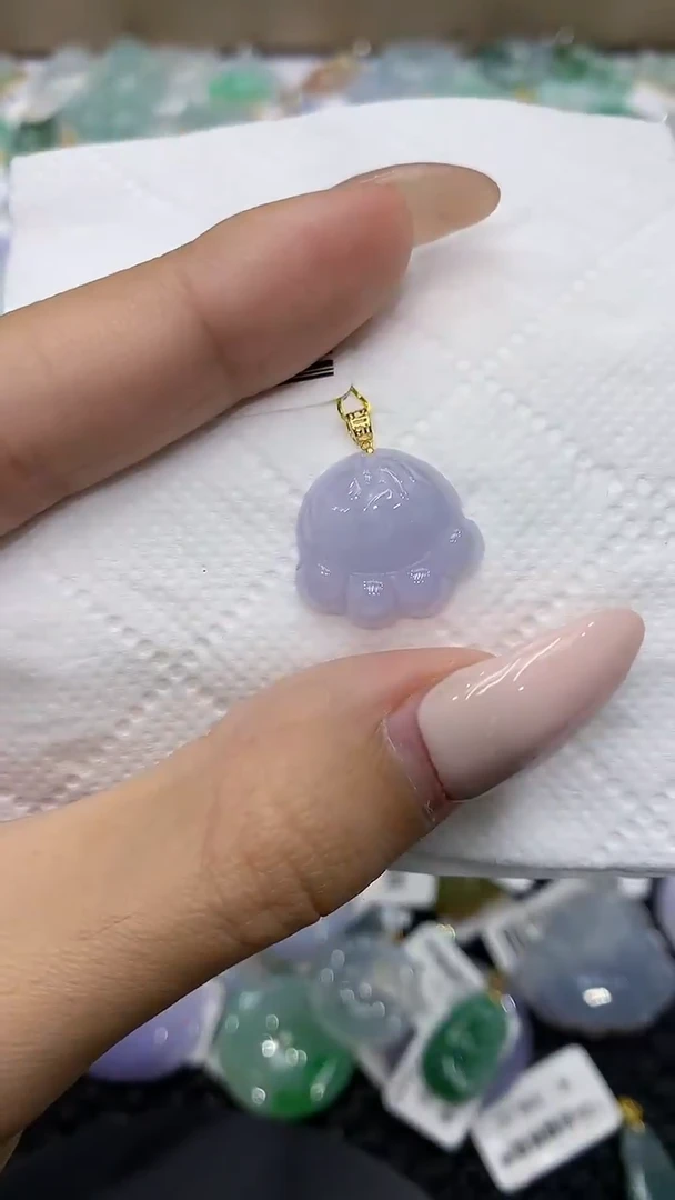 颈饰18K金镶嵌翡翠111111111111