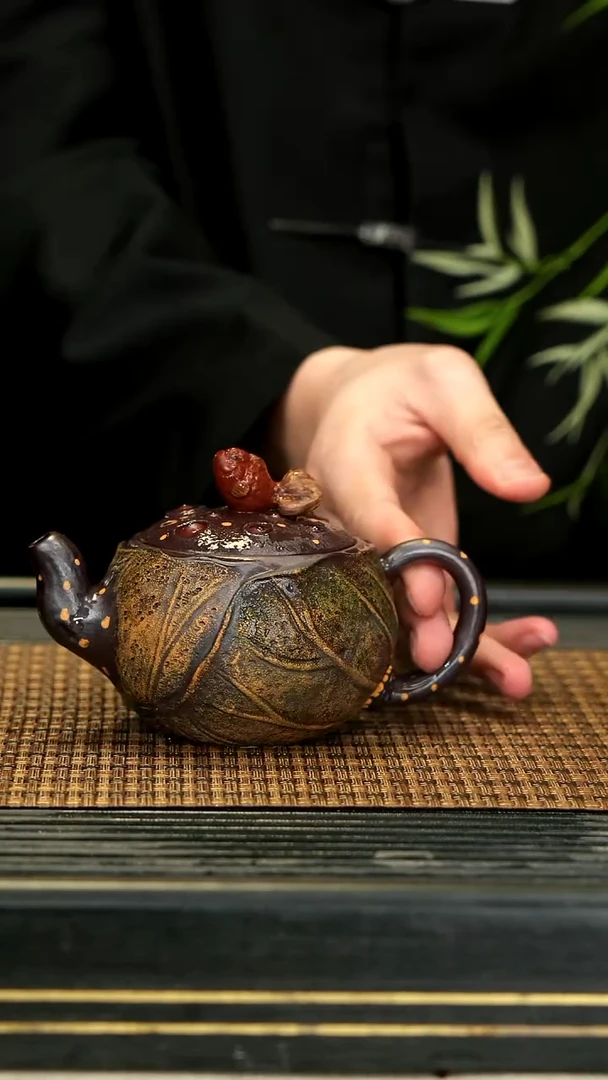 【闪购商品】紫砂茶壶33鱼戏莲叶间