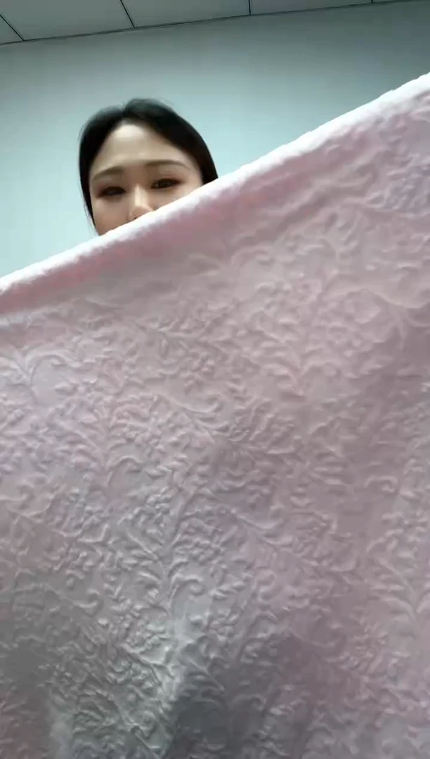 法兰绒1.5X2毯子