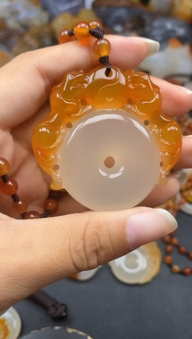 未镶嵌1玛瑙/玉髓兰****行ll