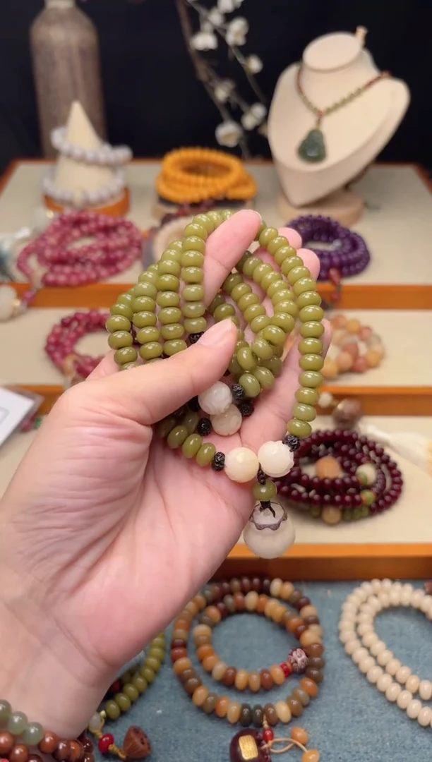 手串白玉菩提钱袋