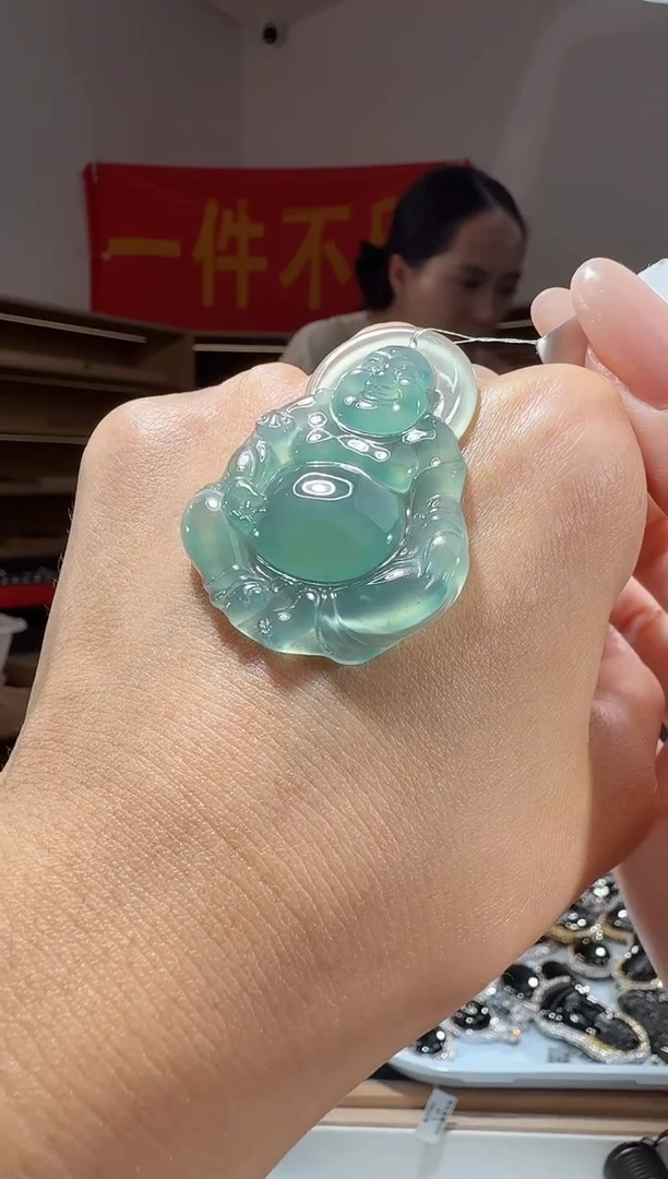吊坠(不含链)未镶嵌翡翠佛公（多样性发其一）