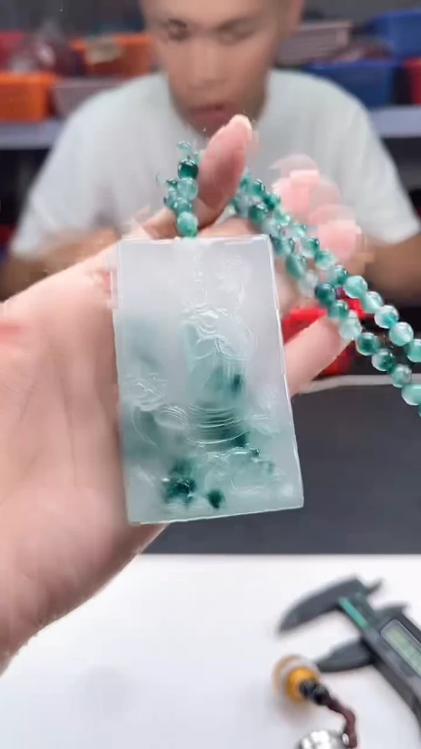 无非金属时尚吊坠